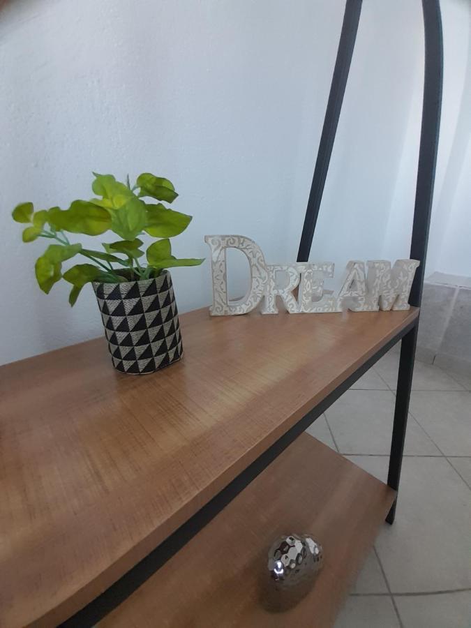 Dim's